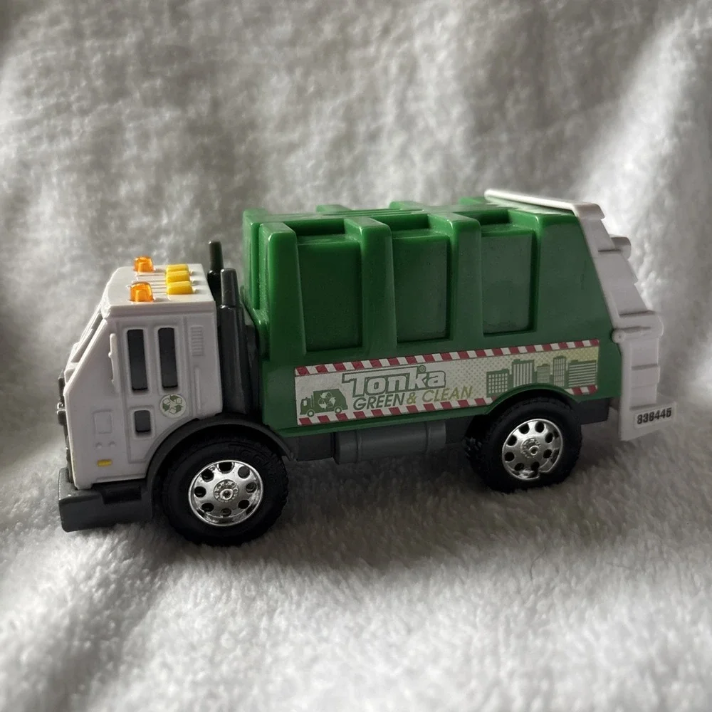 Tonka Metro Green & Clean Garbage Truck with Lights & Sounds Funrise - Working